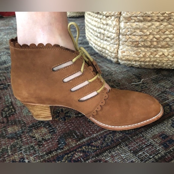 F-Troupe Cutout Tan Leather Bootie W/Scallops Lace Up Sz 40 Anthropologie - Picture 5 of 9